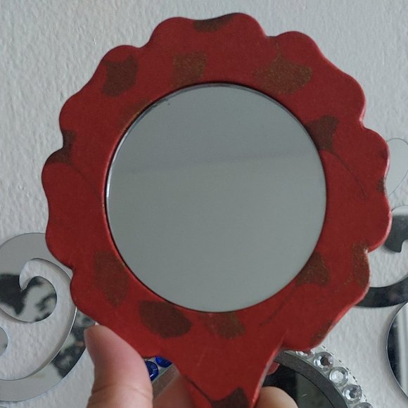 Small Little Handheld Mirror Practical Cute For Any Room - Picture 3 of 5